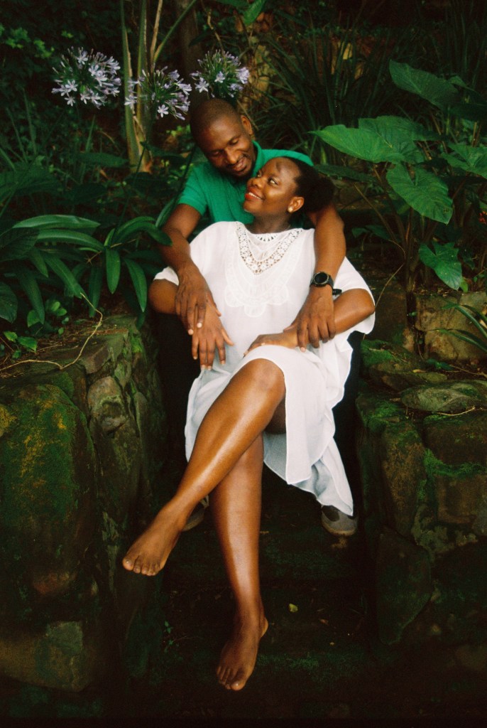 maternity photoshoot in film